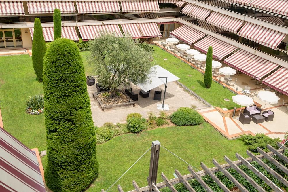 The Originals Boutique, Hotel Les Strelitzias Juan-les-Pins Exterior photo